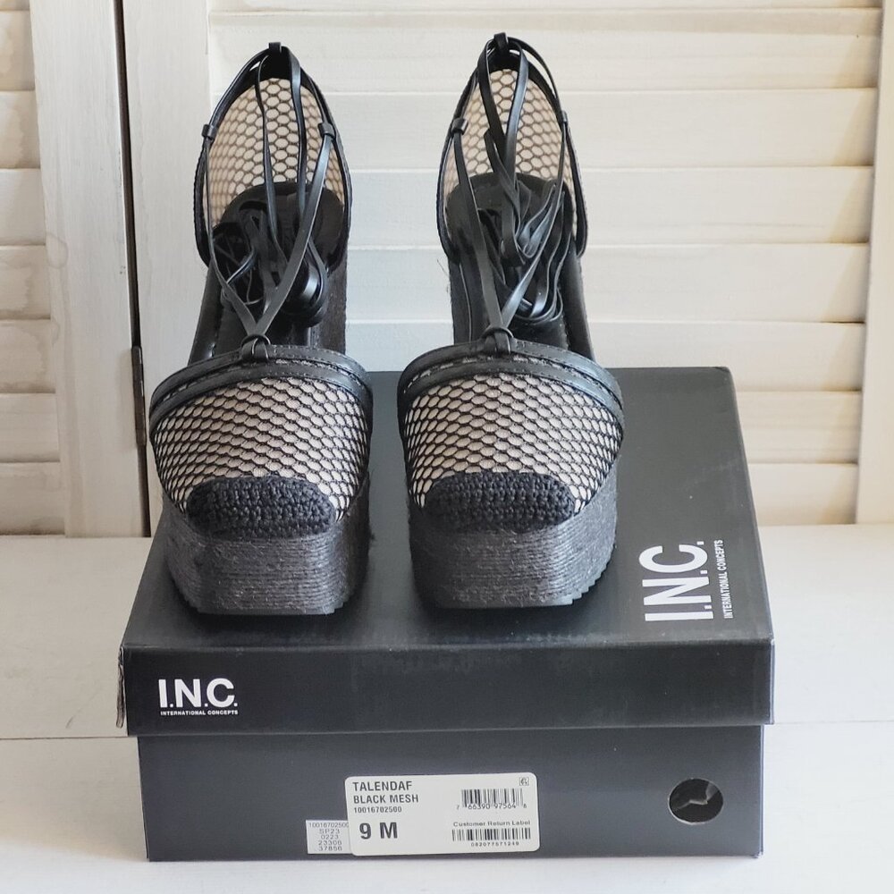 $59 NWT (9) INC Lace Up Wedge - Picture 11 of 11